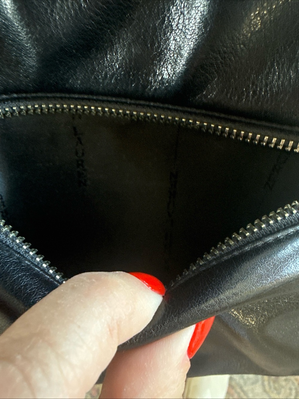 Ralph Lauren Vintage Black Leather Crossbody Bag with Silver Hardware - Picture 7 of 15